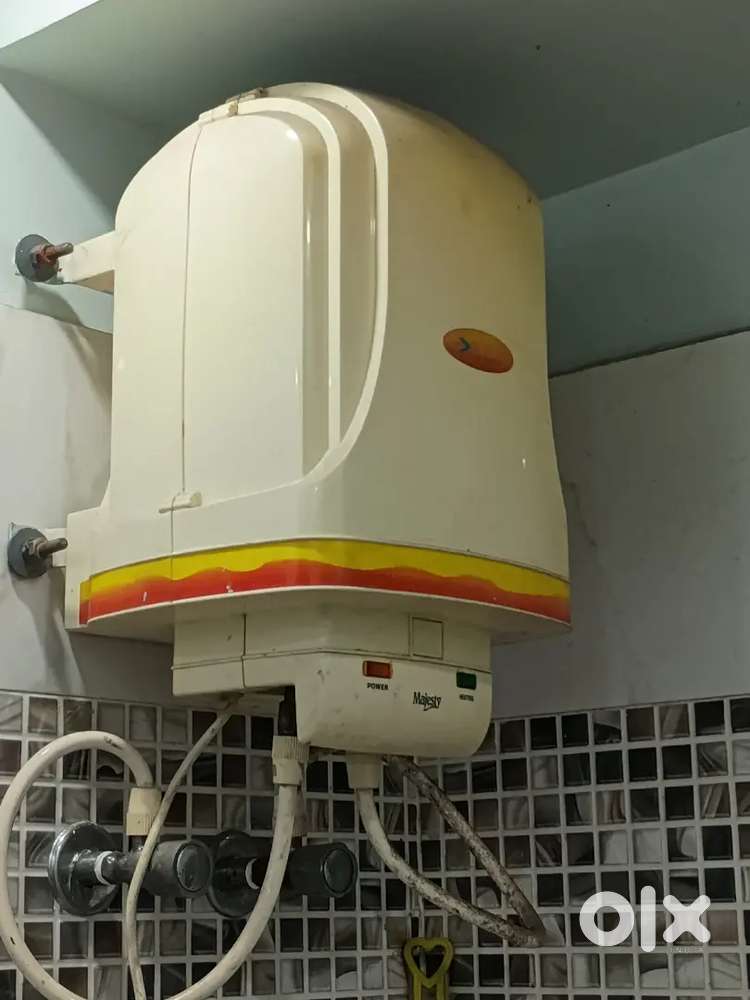 Geyser 15lit Bajaj old