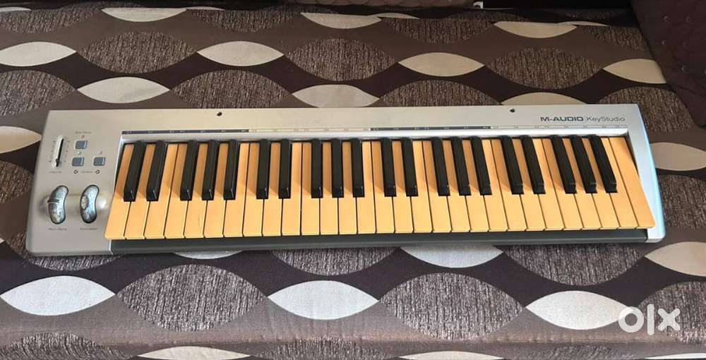 M-Audio Avid Keystudio 49-key MIDI Keyboard