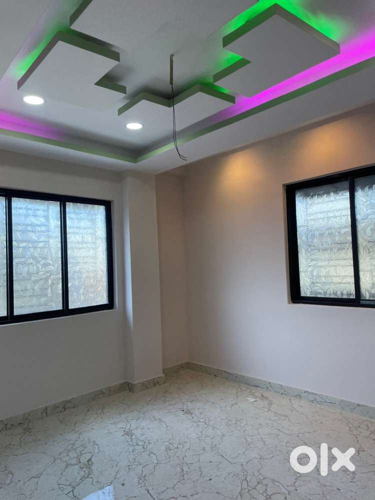 2bhk ownership flat for sale in picnic garden no loan