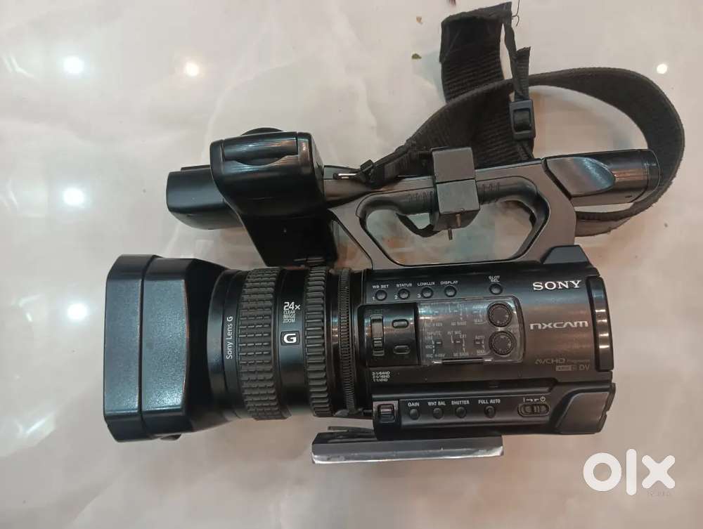 Nx 100 camera sale with full professional kit