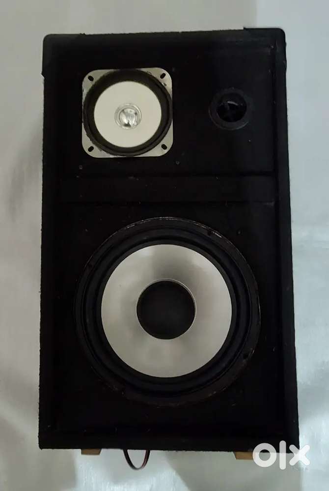 Sony mid rang 8 inch bass spekars