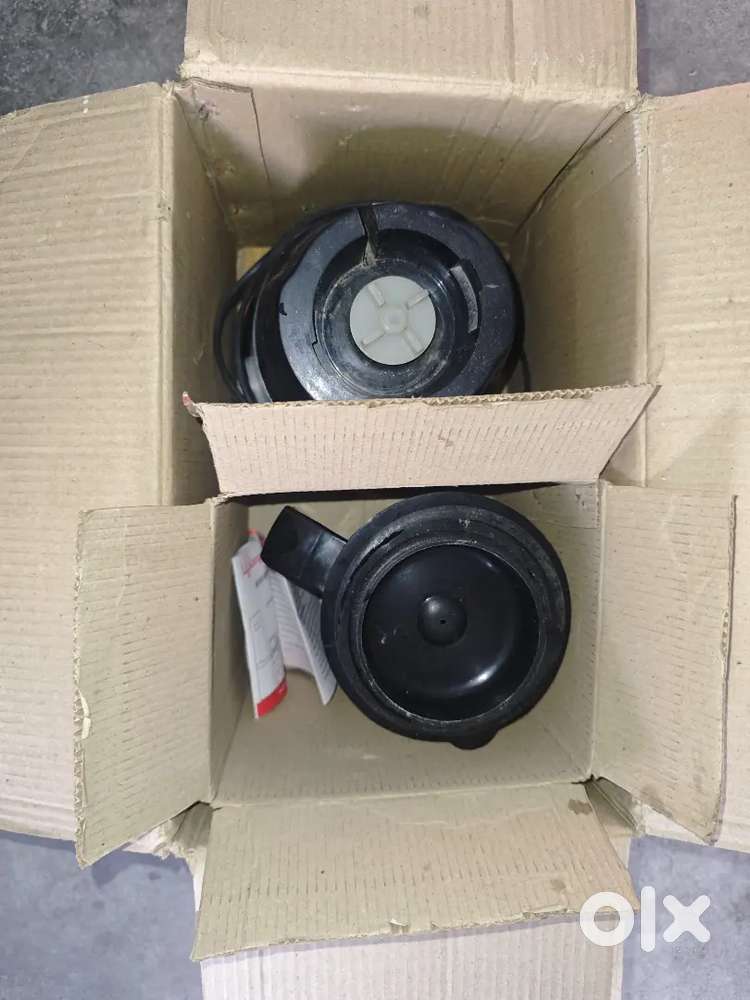 Mixer Grinder - Excellent Condition, Barely Used (PRICE NEGOTIABLE)