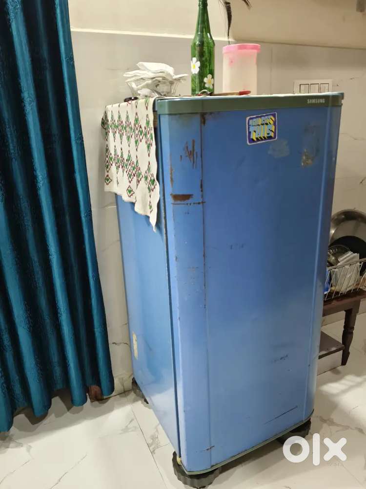 Selling my single door fridge in working condition