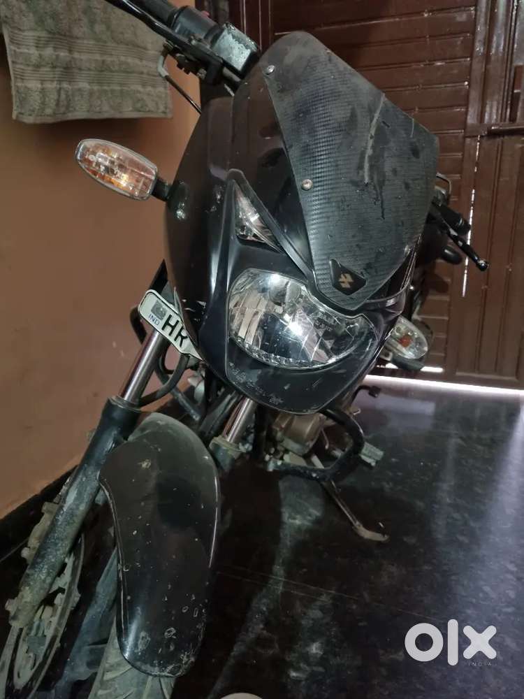Bajaj Pulsar 150 Black