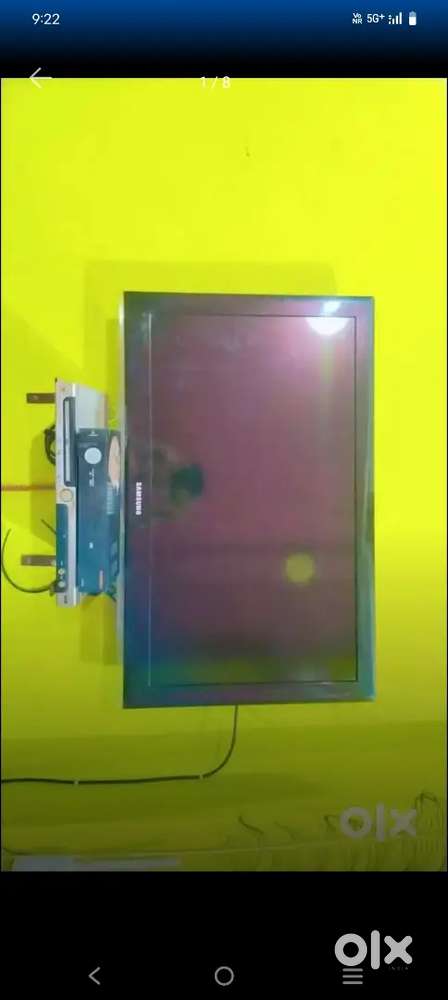 NEW SAMSUNG ORIGINAL 44 INCH TV 2018 VERY BEST CONDITION