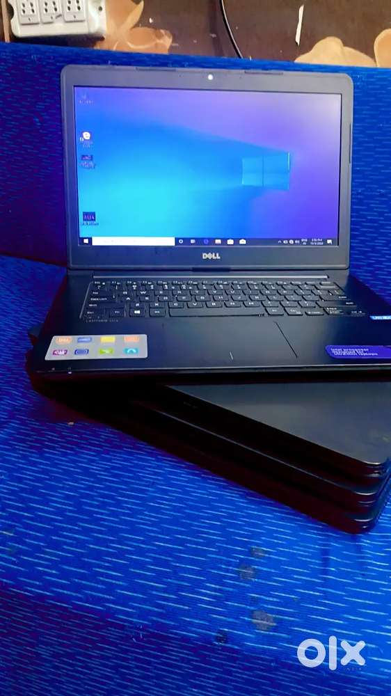 Laptops%8gb 256gb ssd i5 with charger 10pro windows long battery bckup