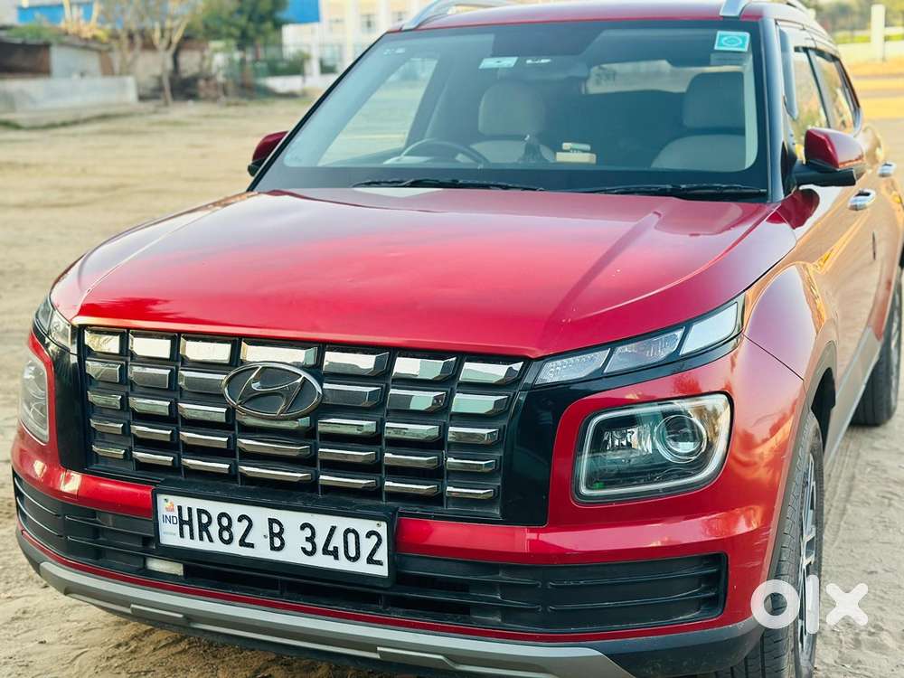 Hyundai Venue 2022 Diesel 90000 Km Driven