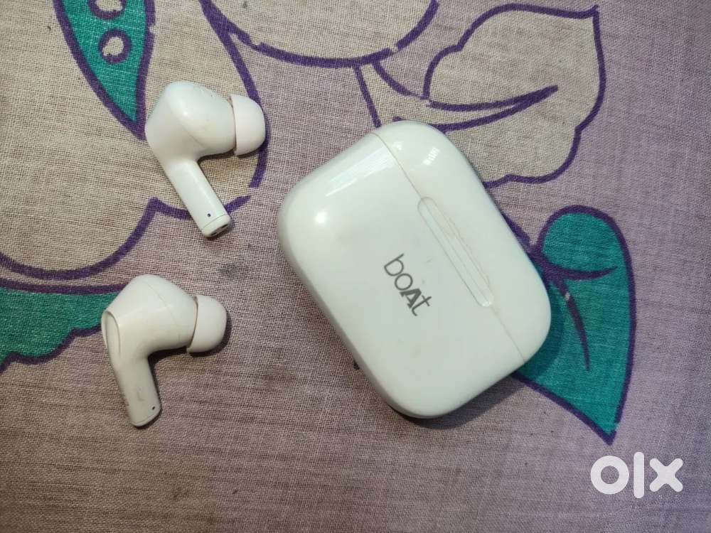 Boat earbuds