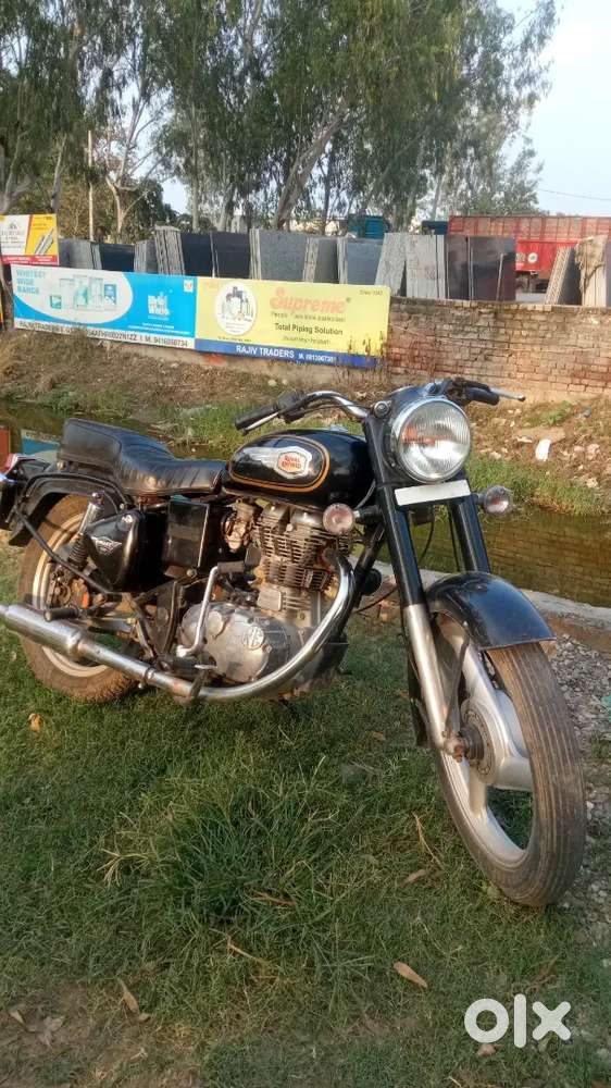 Bullet 350 full modified with alloy wheel and short bottle cylincer
