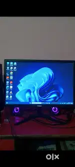 Computer with 2 year warranty.
