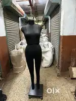 FEMALE DUMMY & MANNEQUINS