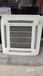 3 ton Daikin Cassette 4unit