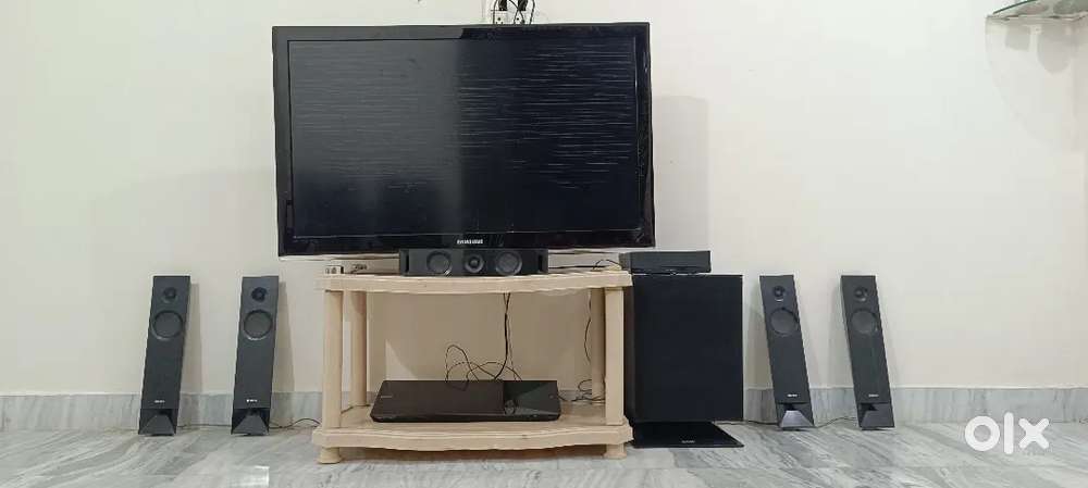 Sony Blure home theatre system 5.1 dolby Atmos sound system.