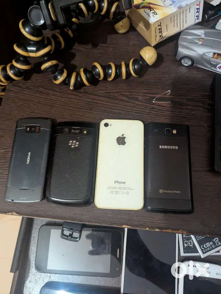 Blackberry, iPhone, Samsung