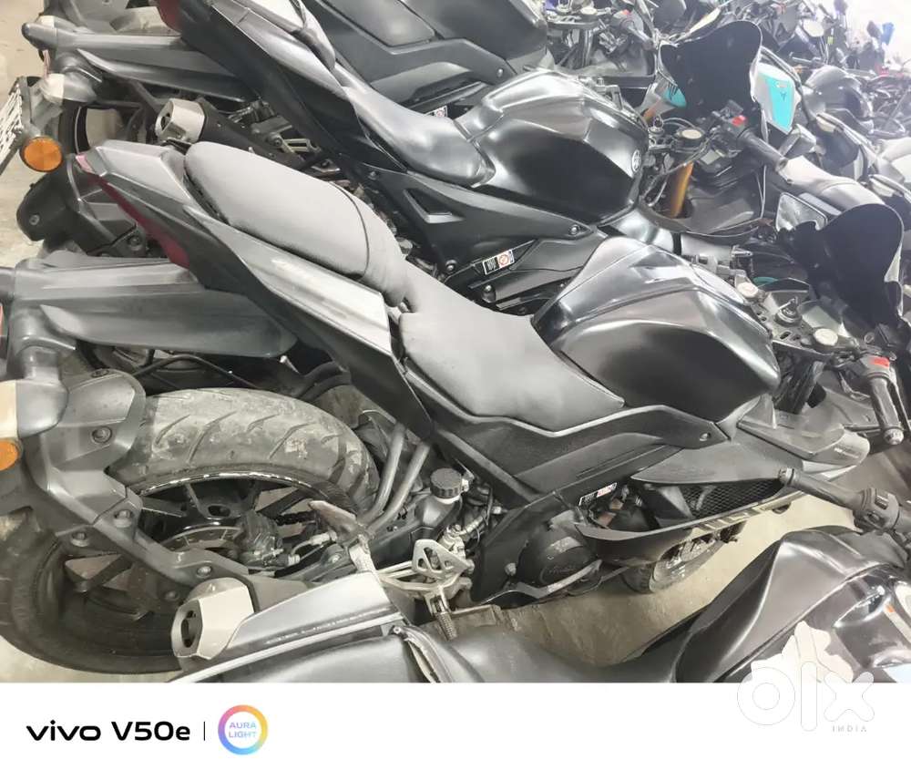 Yamaha R15