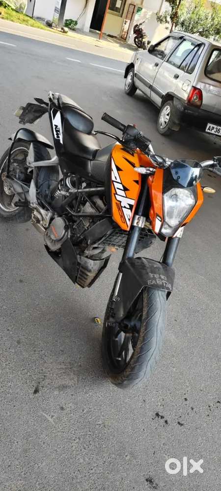 Ktm duke 200 urjent Money