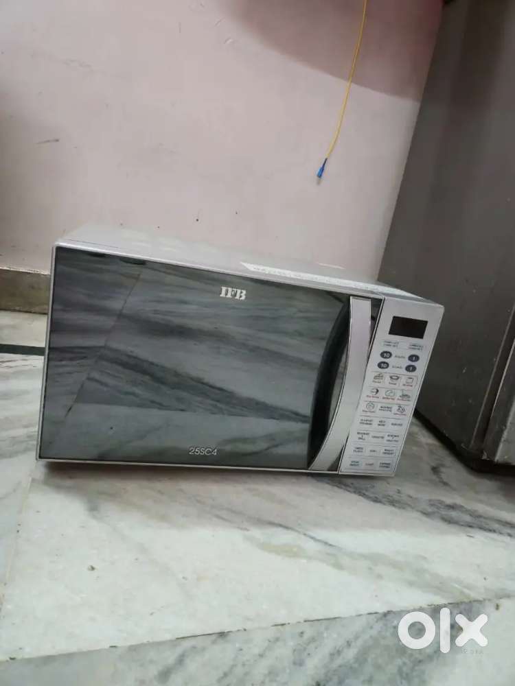 IFB Microwave Oven in Excellent Condition – Great Deal!