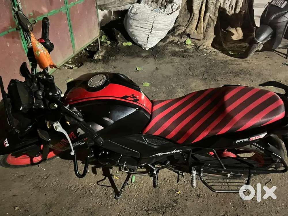 TVs Apache RTR 4V model good condition