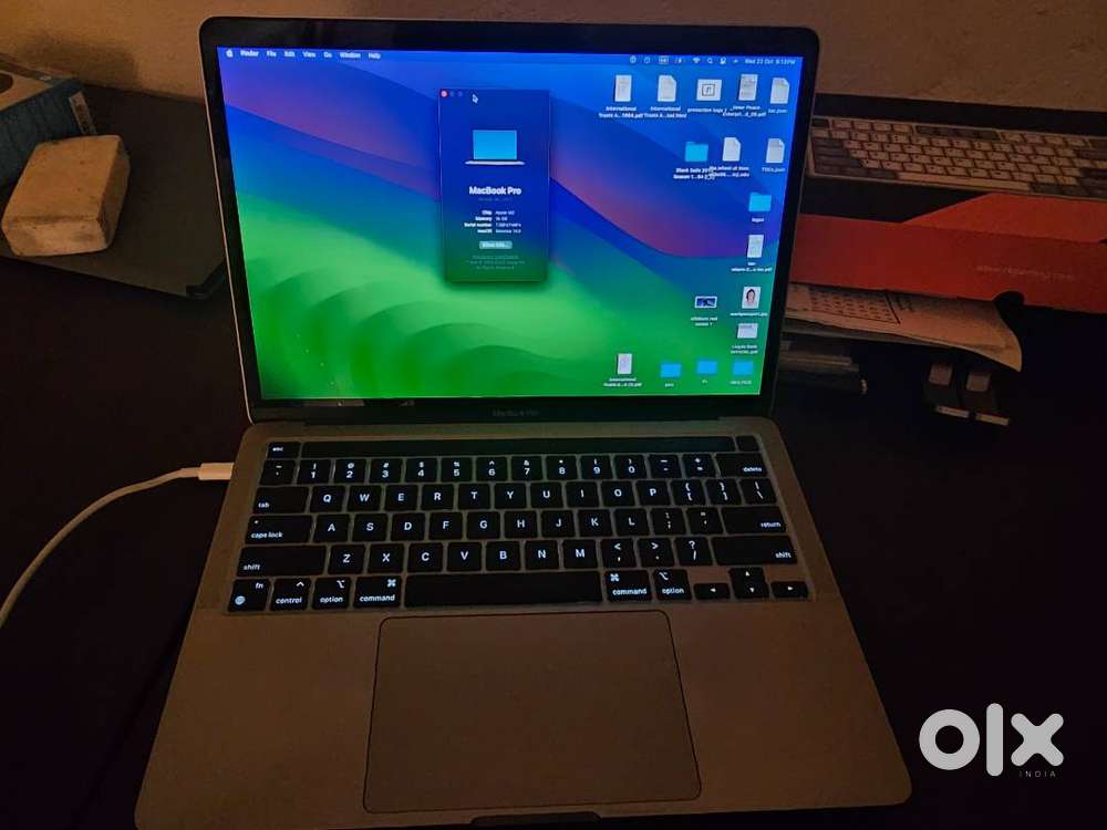 Macbook Pro M2 13in 2022 16gb RAM 256GB Hardrive. Almost New!