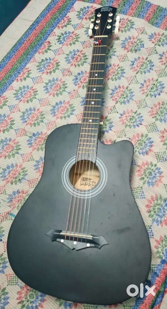 Urgent guitar  selling
