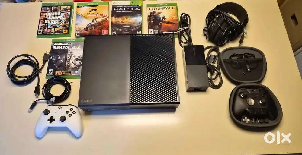 Moving out sale. Rarely used Xbox One 1TB Hard drive for sale