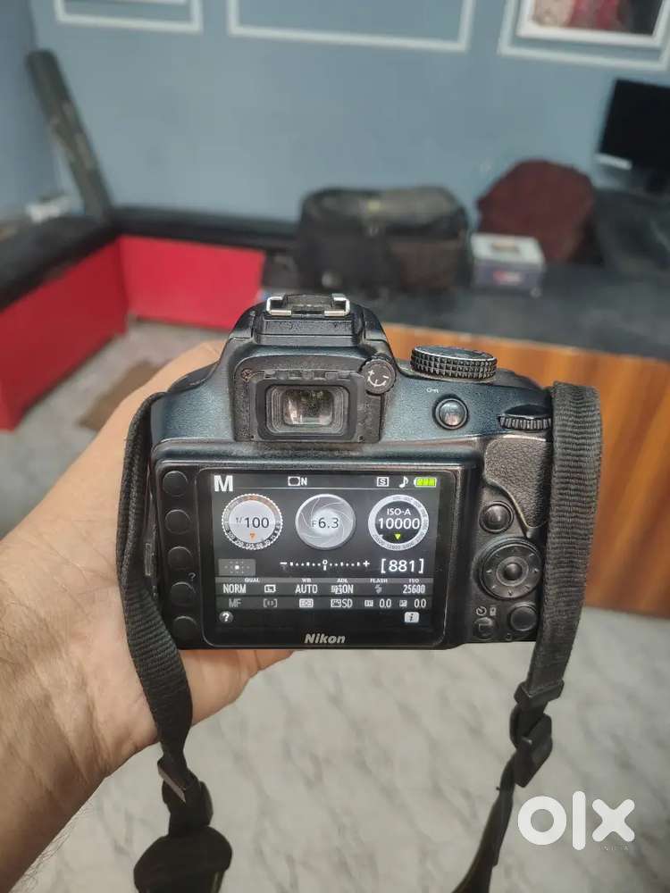 NIKON D3400 18-55 LENS