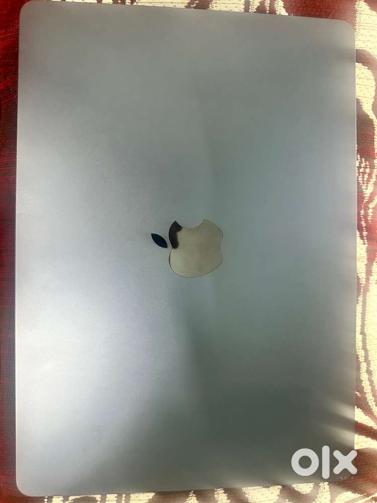 MACBOOK AIR M2:8/256 gb(out of warranty)