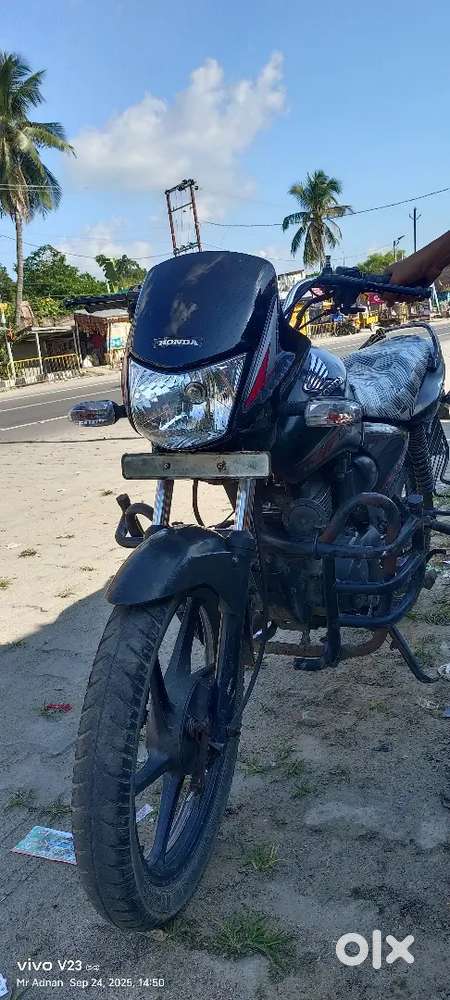 Honda shine 125cc .2014 model