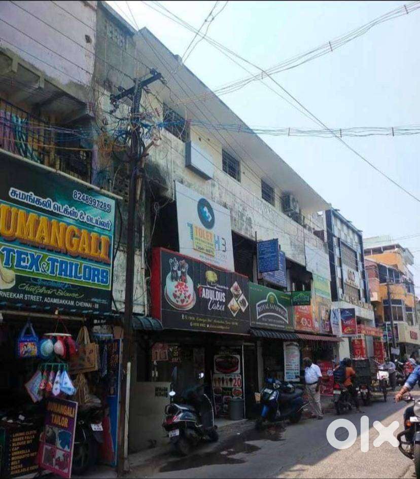 COMMERCIAL RENTAL INCOME PROP 5980SFT LAND WITH BUILDING IN ADAMBAKKAM