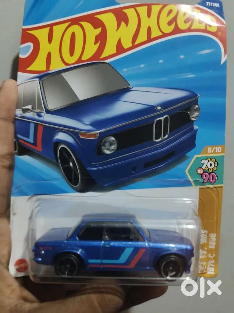 Hot wheels bmw 2002 model