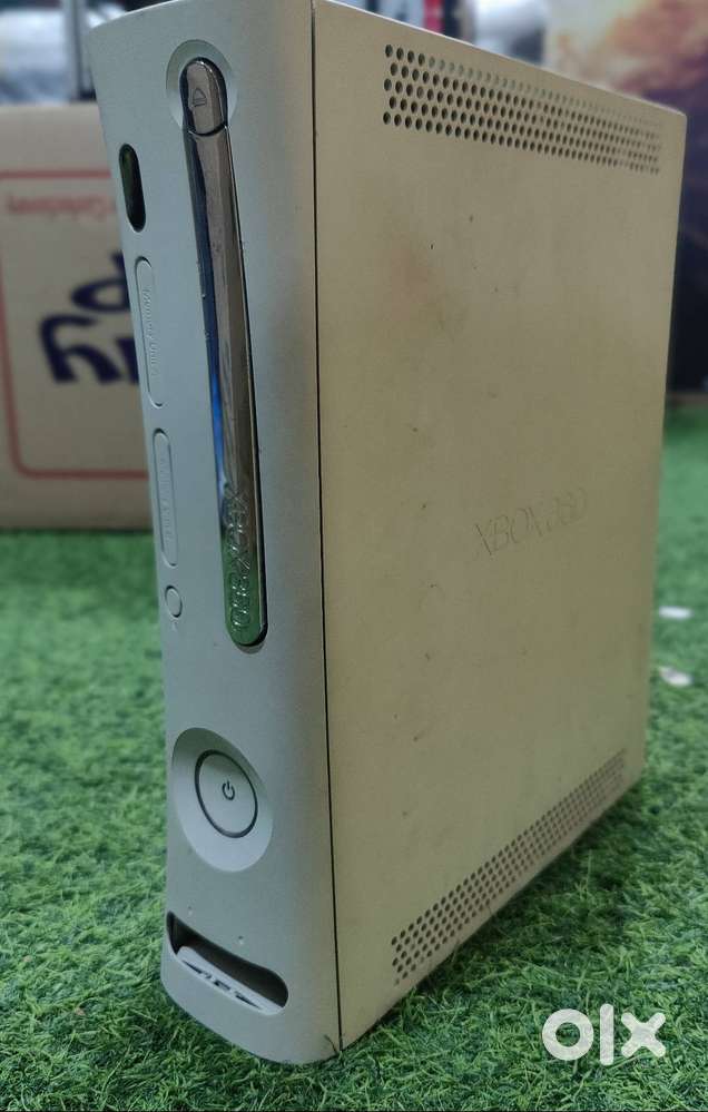 Xbox 360 (Not Working) – For Repair or Parts