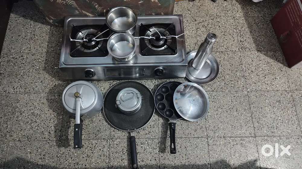 Gas stove with other utensils included