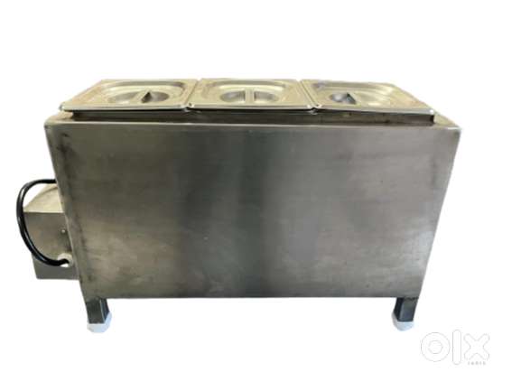 3-pan chocolate melter with 3L, 200mm deep GN pans - Excellent