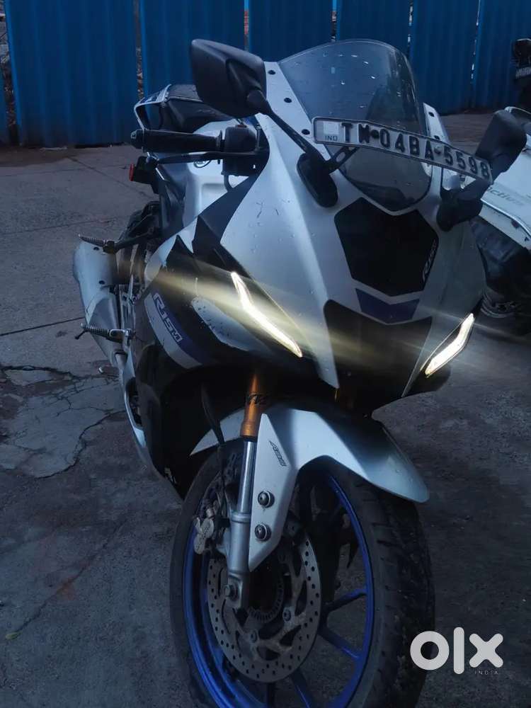 YAMAHA R15M