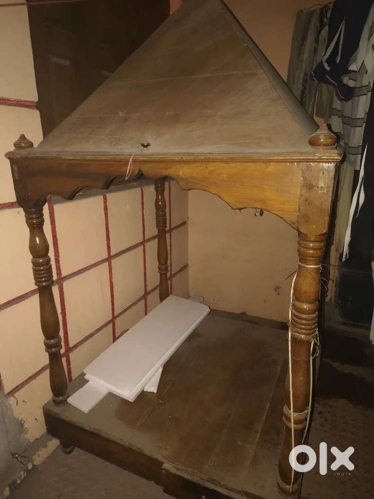 Urgent Selling Mandir Sagoon wood