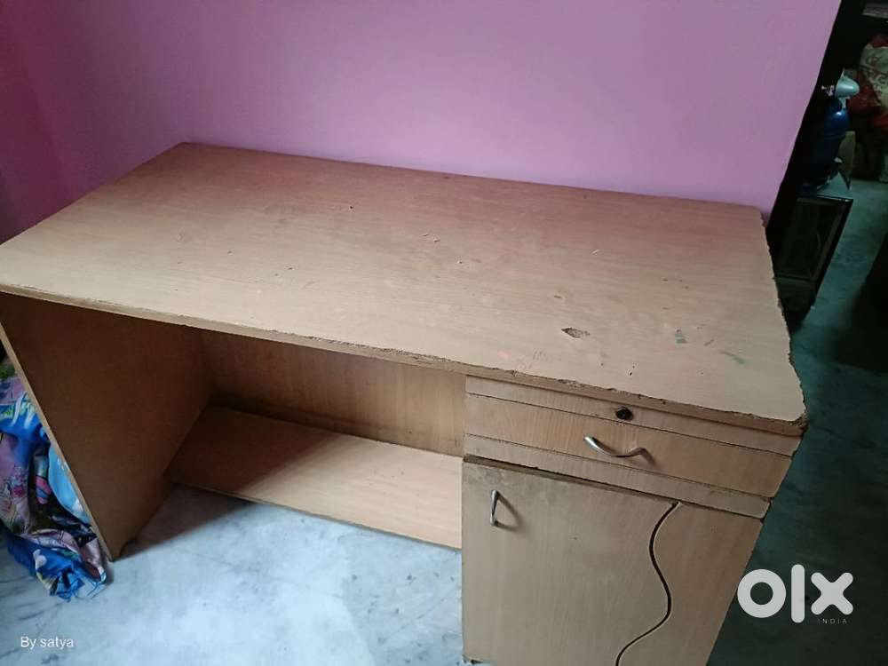 Computer Table/ Office Table