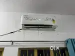 Lloyd 1.5 ton 3 star split AC