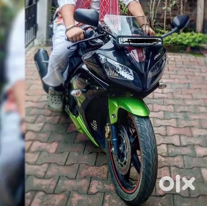 Yamaha R15s new condition