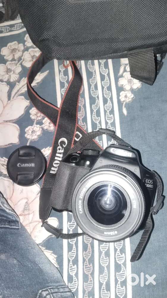 Canon 1300 D