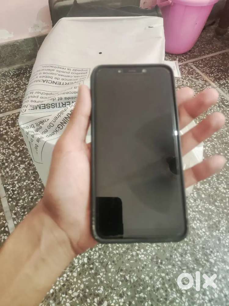 Selling Poco f1 for parts or repair