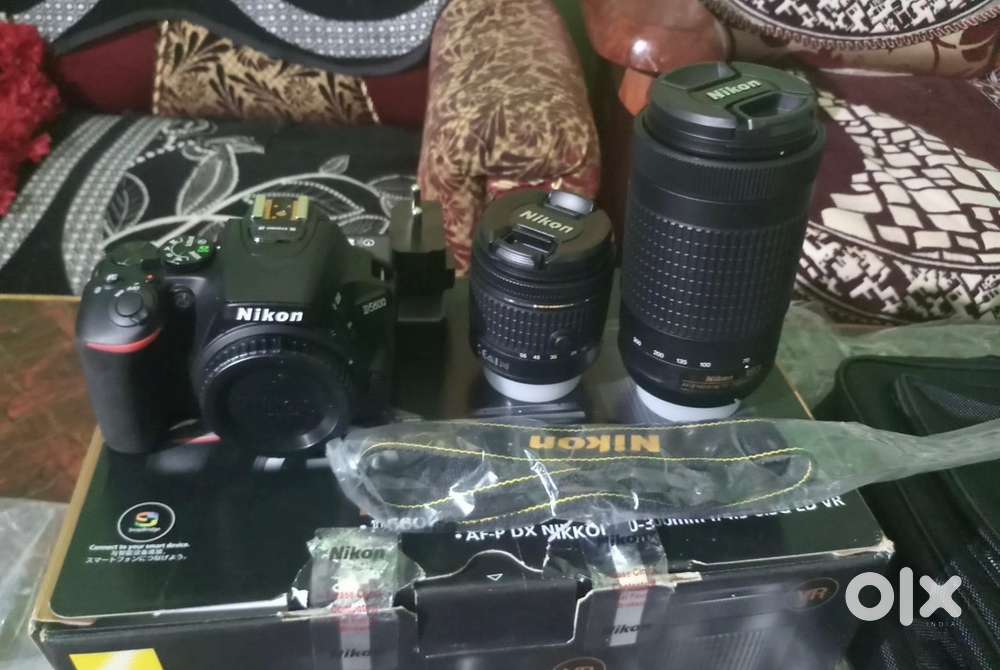 Nikon D5600 Great condition dslr need money