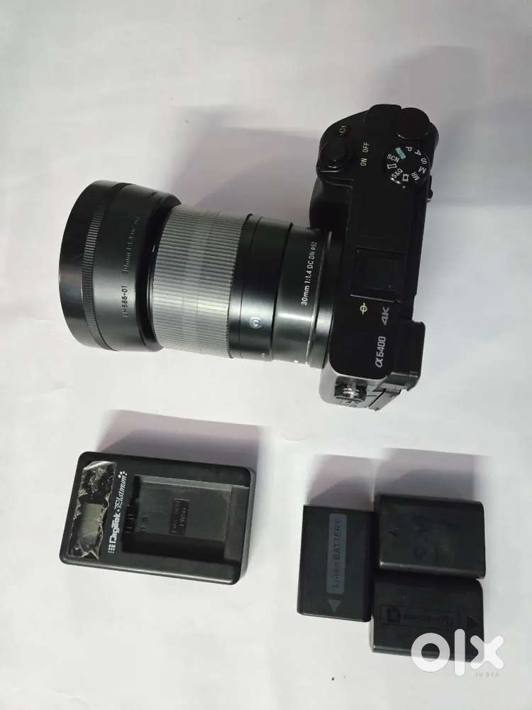 Sony 6400 with Sigma 30mm 1.4