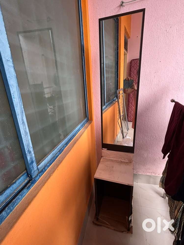 Dressing table with mirror