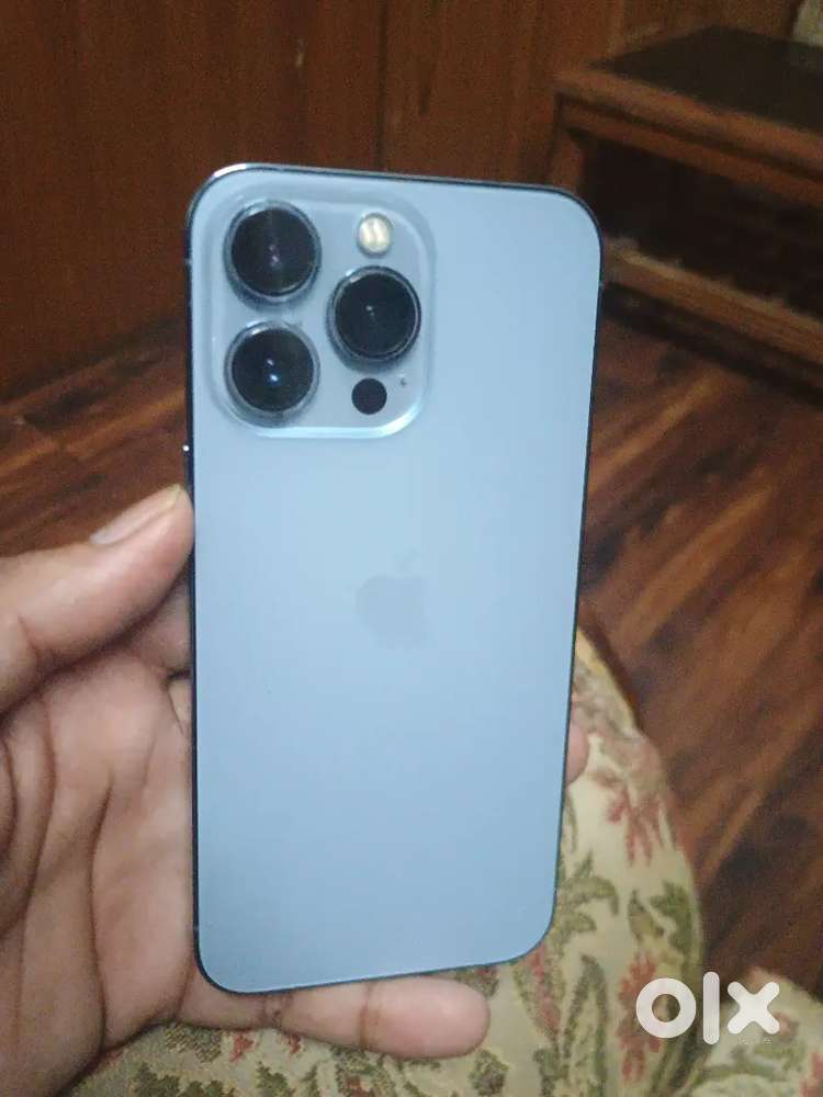 iPhone 13pro 256gb sirra blue