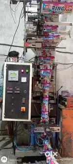 Pouch packing machine