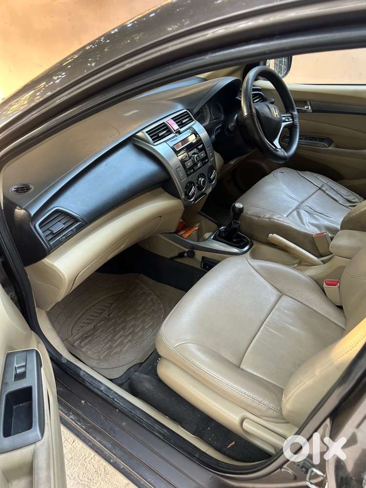 Honda city top model manual