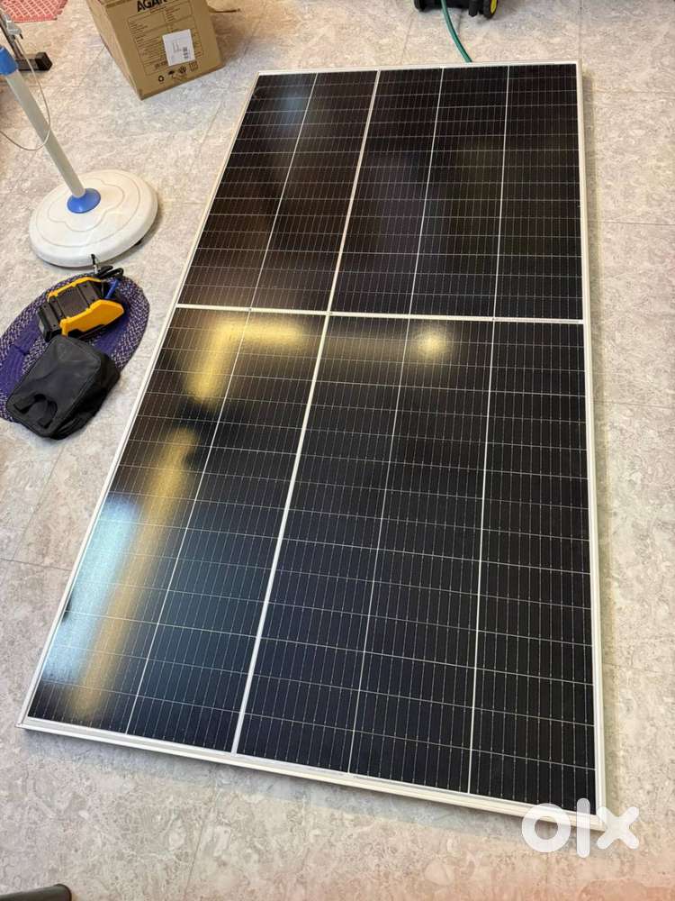 New unused Mono Crystalline solar panel 500w