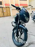 Pulsar 150 .
