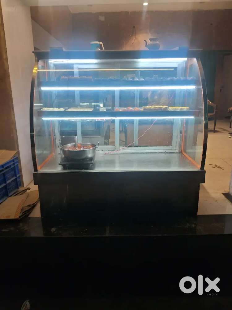 Sweet display counter
