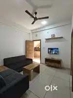 Fully Furnished 1Bhk Flat Near Aurobindo Hospital Square Main Road